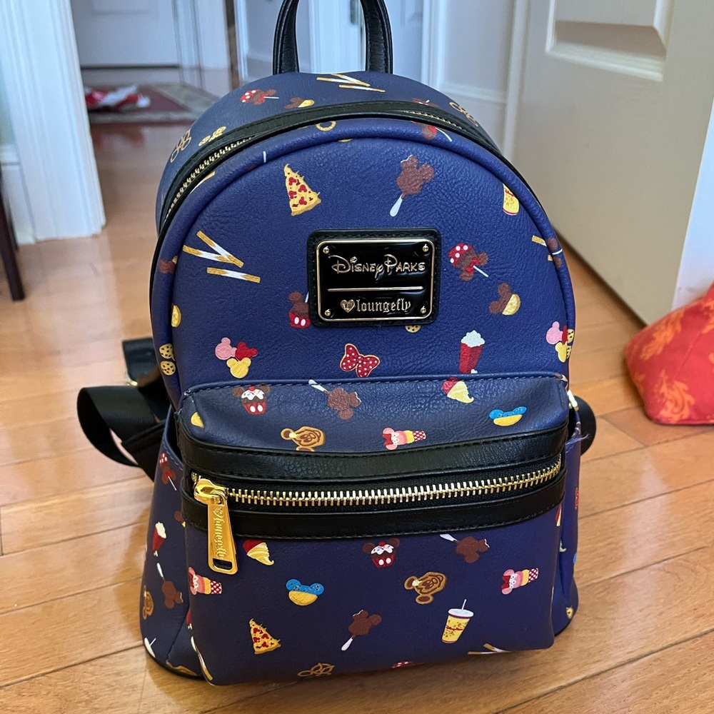 OG ❤️ Logo Loungefly Park Snacks Parks Exclusive EUC